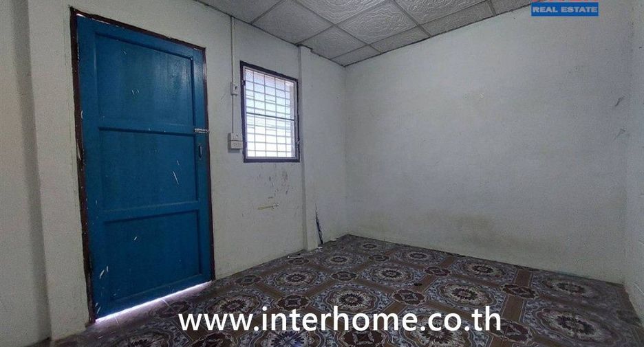 Apartamento en venta de 13 habitaciones en Bang Sao Thong, Samut Prakan