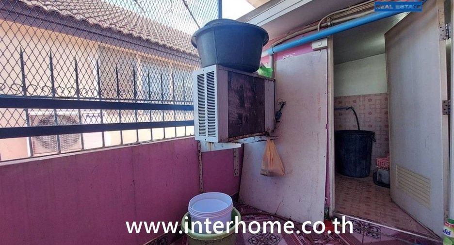 Apartamento en venta de 13 habitaciones en Bang Sao Thong, Samut Prakan