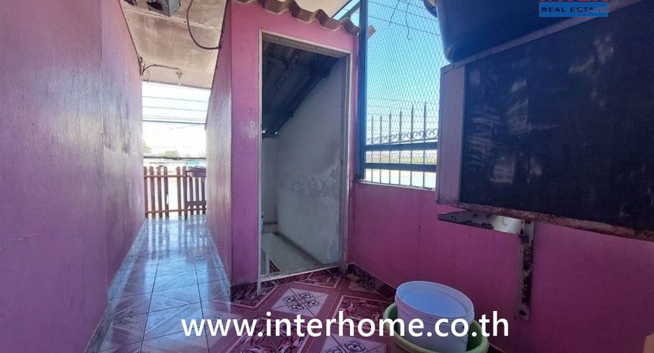 Apartamento en venta de 13 habitaciones en Bang Sao Thong, Samut Prakan