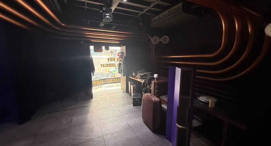 Аренда торговое помещение в Щаттхана, Бангкок