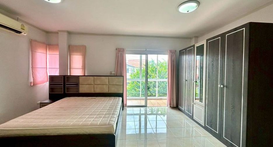 Casa en alquiler y en venta de 32 habitaciones en Si Racha, Chonburi