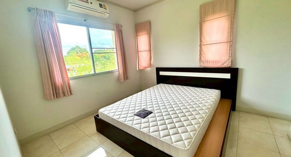 Casa en alquiler y en venta de 32 habitaciones en Si Racha, Chonburi