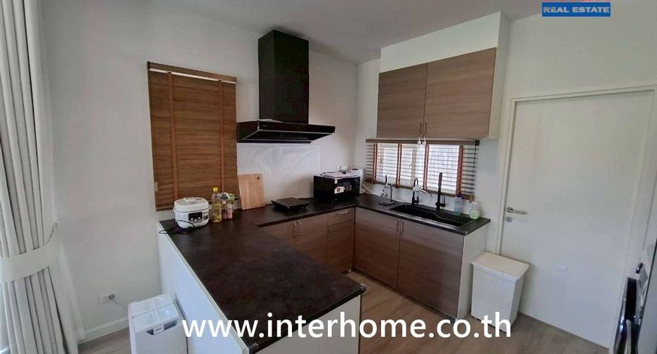 À vendre 4 chambres maison à Bang Sao Thong, Samut Prakan