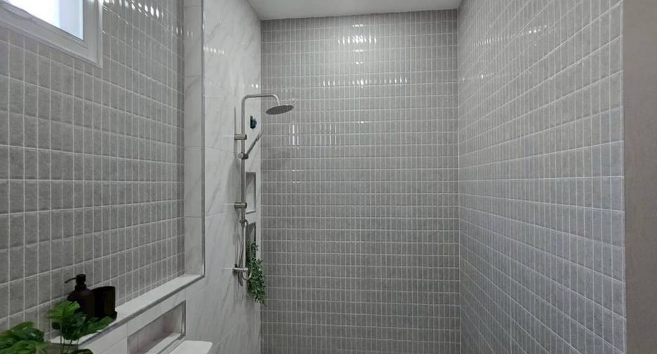 ขาย 4 ห้องนอน วิลล่า ใน พัทยาตะวันออก, พัทยา