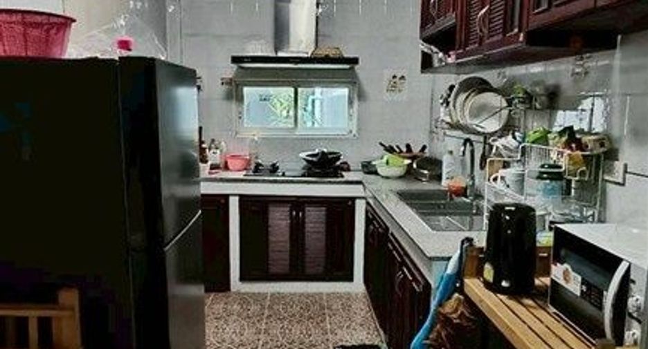 Haus zum Kauf mit 3 Zimmer in Bang Kruai, Nonthaburi