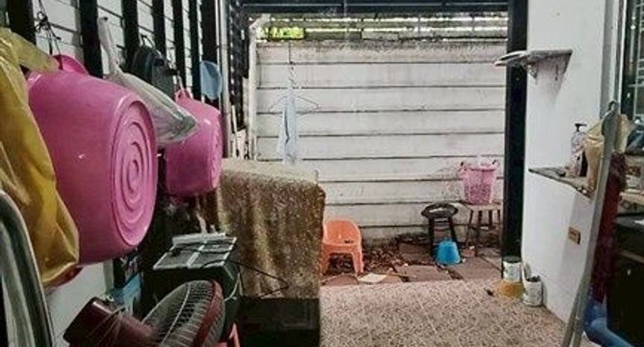 Haus zum Kauf mit 3 Zimmer in Bang Kruai, Nonthaburi