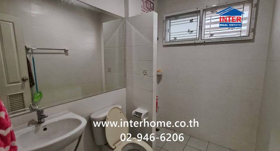 Haus zum Kauf mit 3 Zimmer in Bang Kruai, Nonthaburi