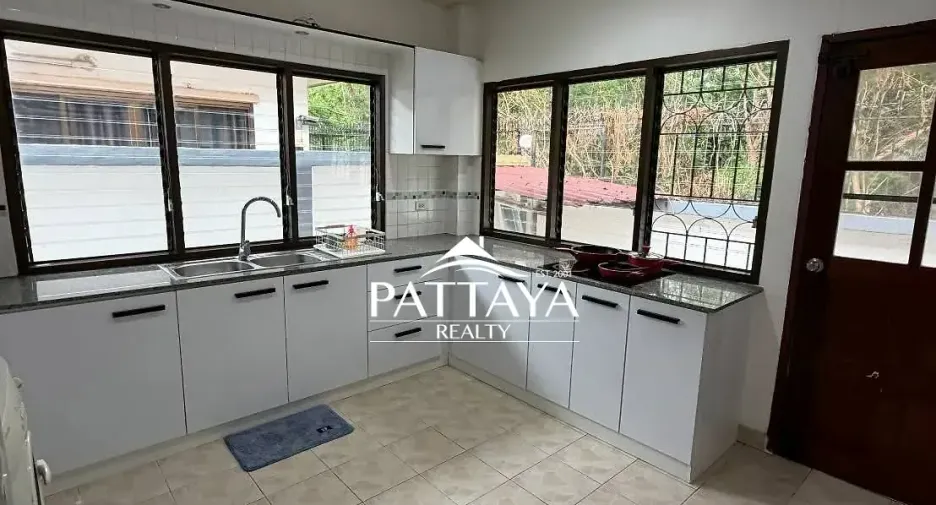 Haus zur Miete mit 3 Zimmer in Jomtien, Pattaya