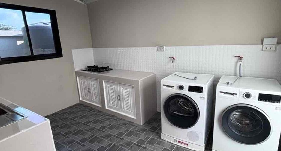 For rent 3 ベッドルーム villa in East Pattaya, Pattaya