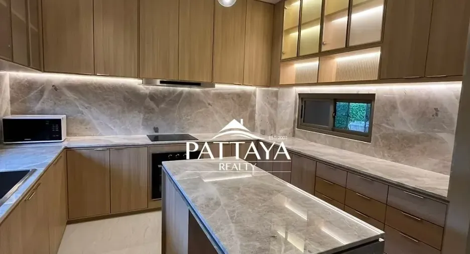 出租 4 卧室 独立屋 在 东芭堤雅, 芭提雅