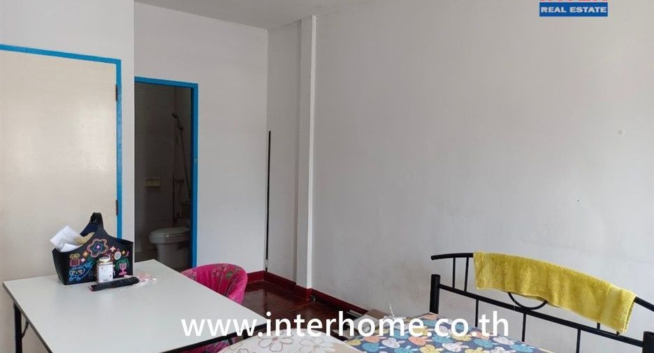 For sale 2 bedrooms townhouse in Khan Na Yao, Bangkok