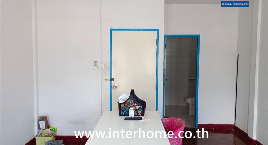 For sale 2 bedrooms townhouse in Khan Na Yao, Bangkok