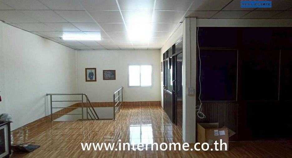 For sale 6 bedrooms retail Space in Don Mueang, Bangkok