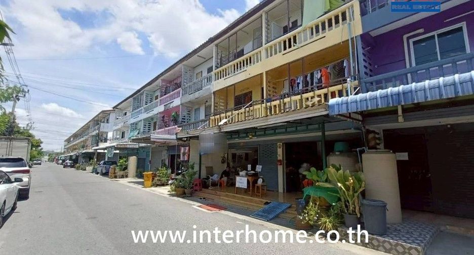 For sale 6 bedrooms retail Space in Don Mueang, Bangkok