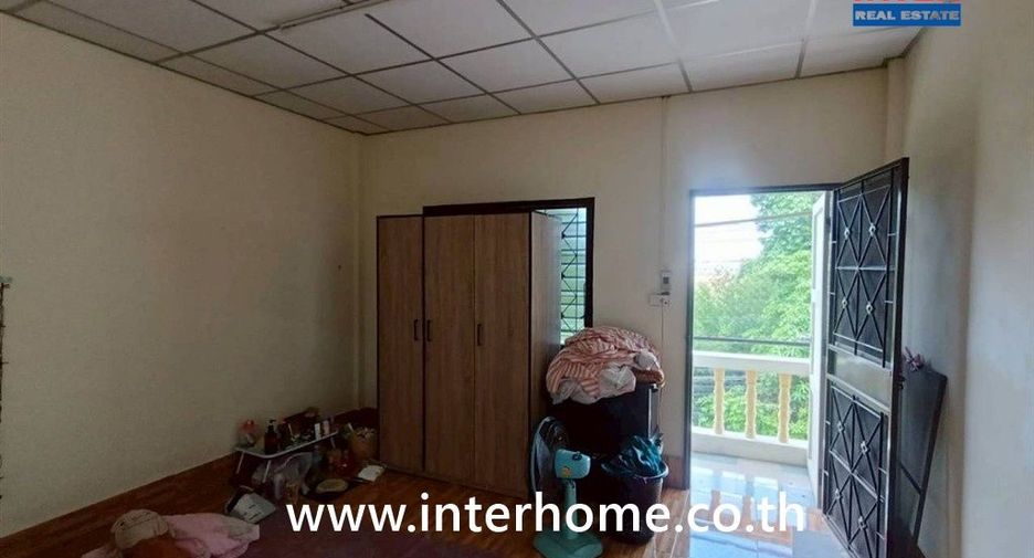 For sale 6 bedrooms retail Space in Don Mueang, Bangkok