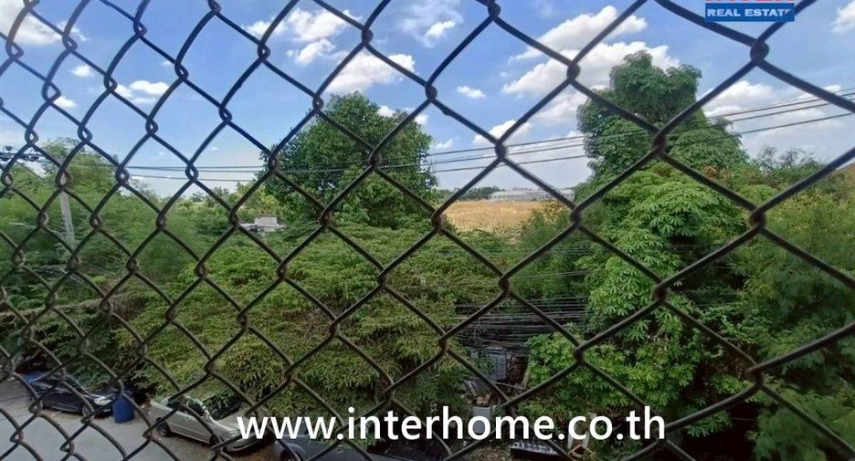 For sale 6 bedrooms retail Space in Don Mueang, Bangkok