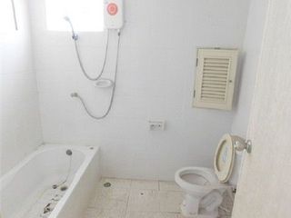 À vendre 1 chambre condo à Ban Khai, Rayong