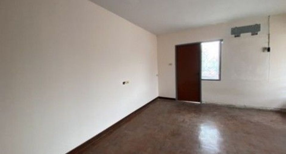 Reihenhaus zum Kauf mit 1 Zimmer in Ban Khai, Rayong