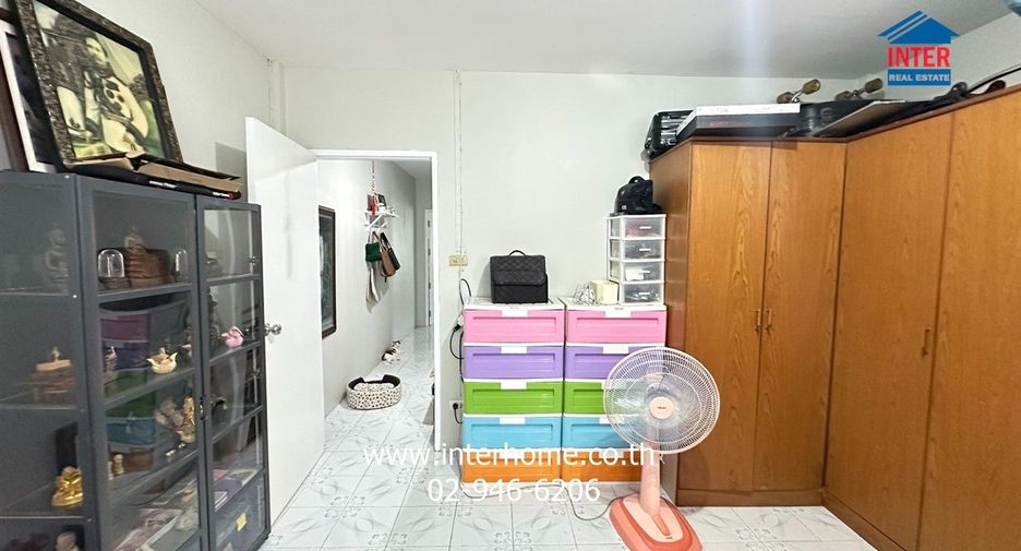 For sale 2 bedrooms townhouse in Bang Bua Thong, Nonthaburi