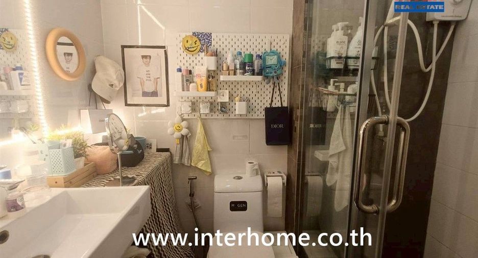 For sale 1 bed condo in Wang Thonglang, Bangkok