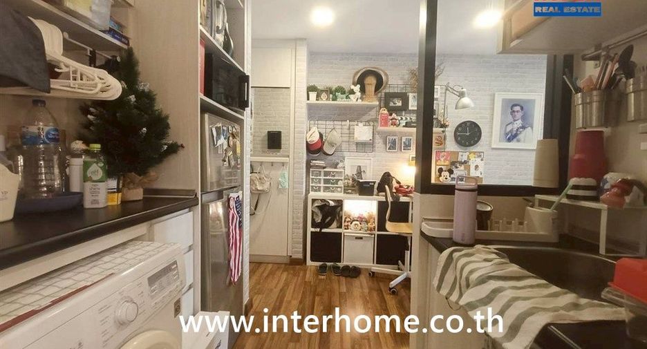 For sale 1 bed condo in Wang Thonglang, Bangkok