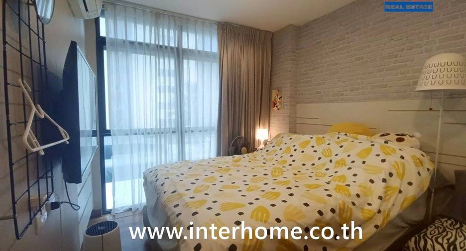 For sale 1 bed condo in Wang Thonglang, Bangkok