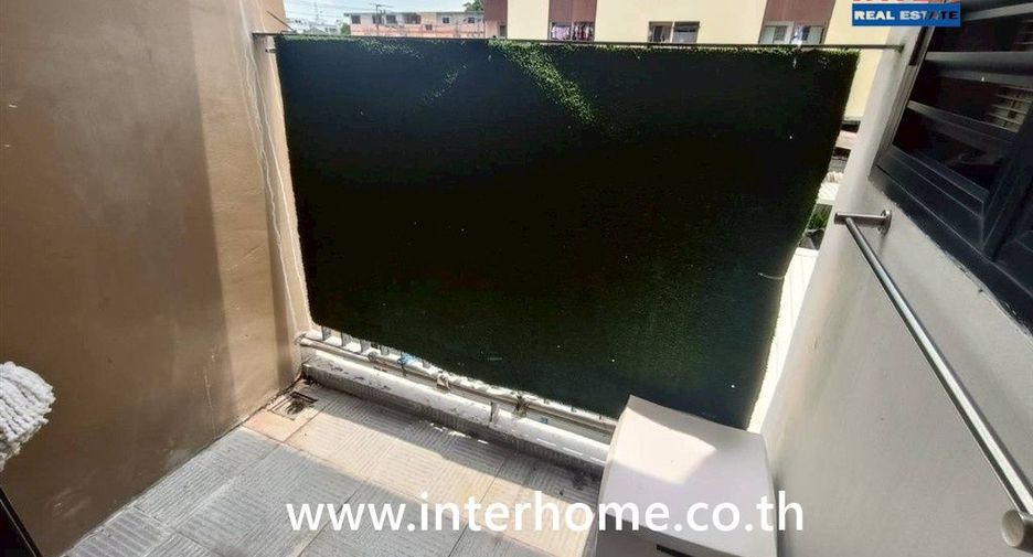 For sale 1 bed condo in Wang Thonglang, Bangkok