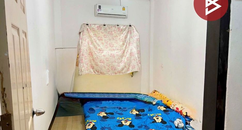 For sale 2 bedrooms townhouse in Mueang Chachoengsao, Chachoengsao