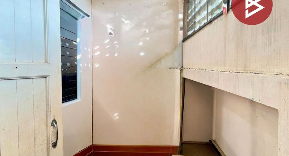 For sale 2 bedrooms townhouse in Mueang Chachoengsao, Chachoengsao