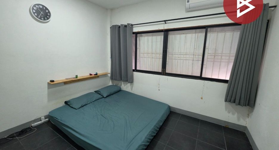 For sale 2 bedrooms townhouse in East Pattaya, Pattaya