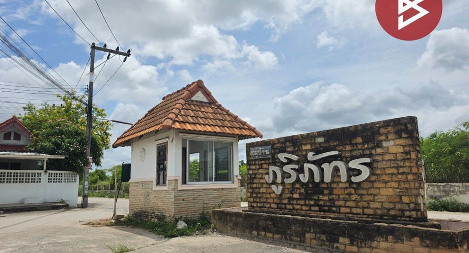 For sale 2 bedrooms townhouse in East Pattaya, Pattaya