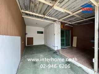 For sale 3 bedrooms townhouse in Sai Mai, Bangkok