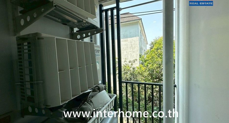 À vendre 1 chambre condo à Sai Mai, Bangkok