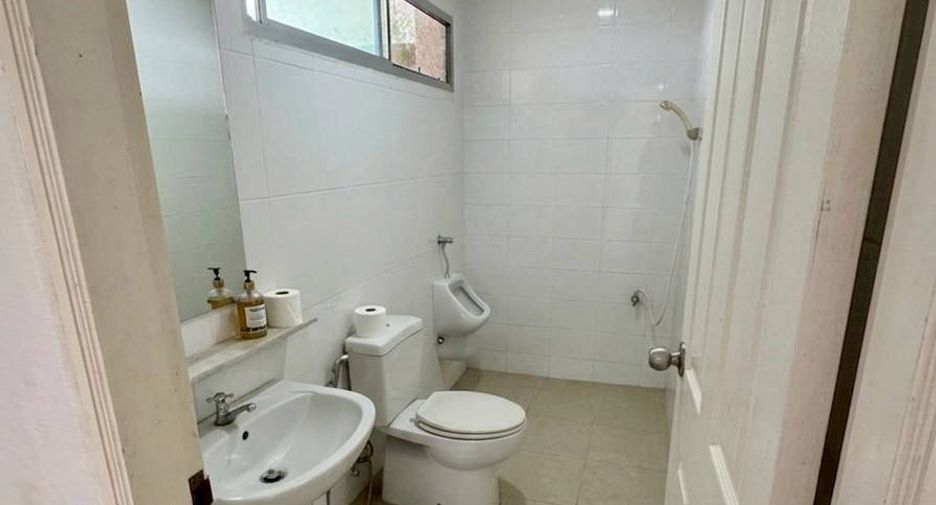 Haus zum Kauf mit 3 Zimmer in Mueang Chiang Mai, Chiang Mai