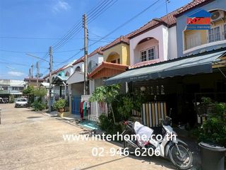 出售 2 卧室 联排别墅 在 Mueang Pathum Thani, Pathum Thani