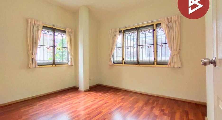 Haus zum Kauf mit 3 Zimmer in Thanyaburi, Pathum Thani