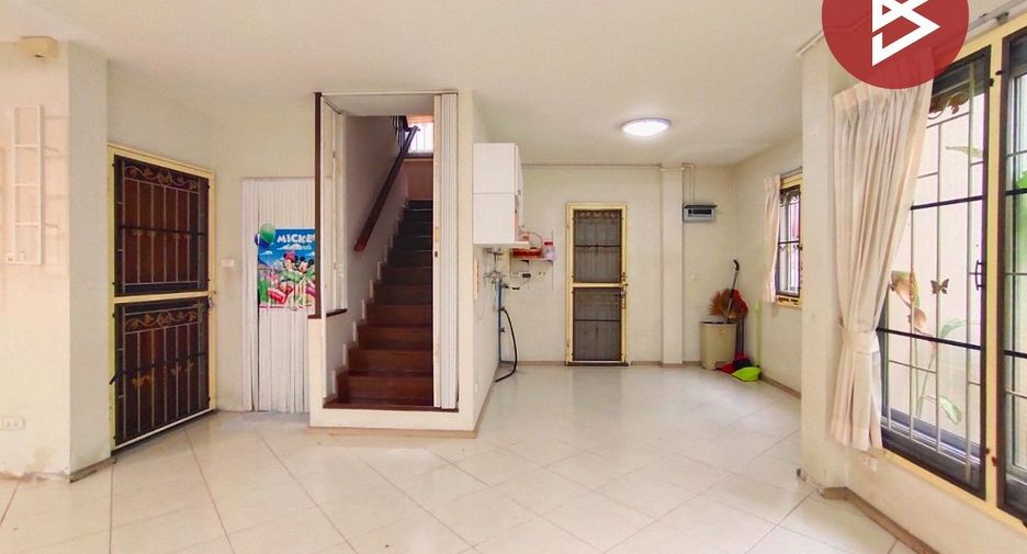 Haus zum Kauf mit 3 Zimmer in Thanyaburi, Pathum Thani