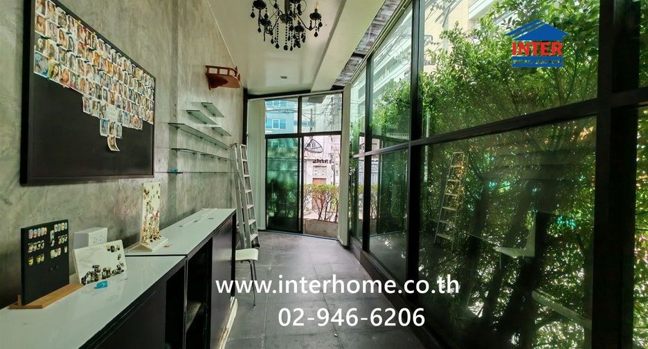 For sale land in Phaya Thai, Bangkok