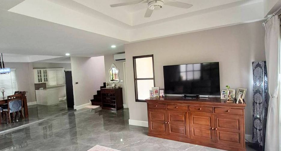 À vendre 3 chambres maison à East Pattaya, Pattaya