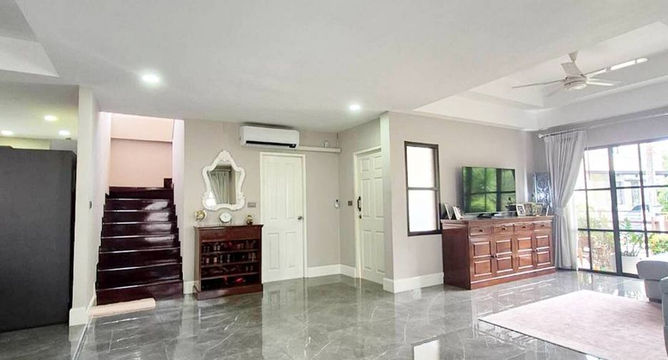 À vendre 3 chambres maison à East Pattaya, Pattaya