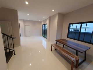 ให้เช่า 3 ห้องนอน บ้านเดี่ยว ใน บางบัวทอง, นนทบุรี