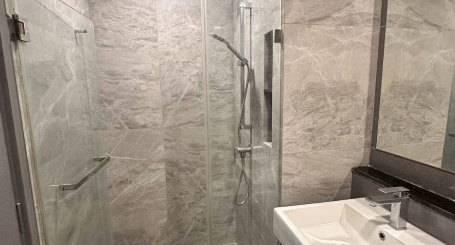 For rent 2 ベッドルーム condo in Watthana, Bangkok