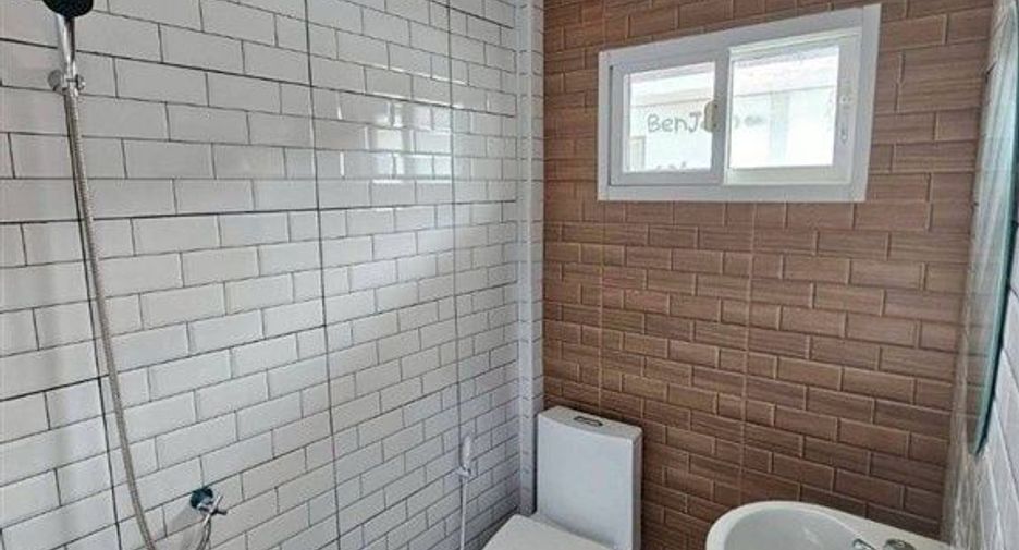 Casa adosada en venta de 2 habitaciones en Khan Na Yao, Bangkok