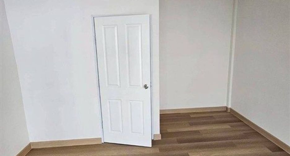 Casa adosada en venta de 2 habitaciones en Khan Na Yao, Bangkok