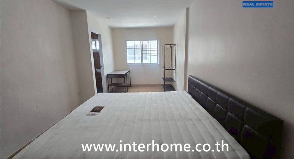 Casa adosada en venta de 2 habitaciones en Khan Na Yao, Bangkok