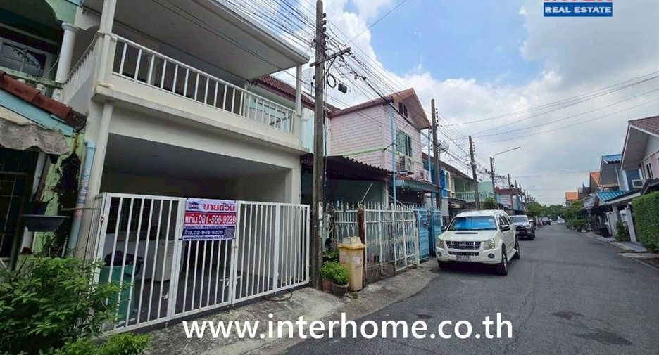 Casa adosada en venta de 2 habitaciones en Khan Na Yao, Bangkok