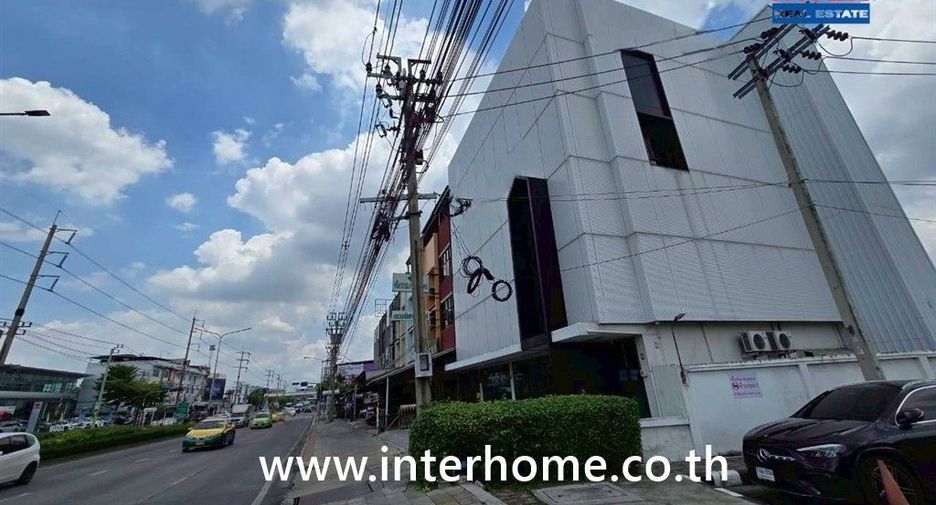 For rent and for sale retail Space in Saphan Sung, Bangkok