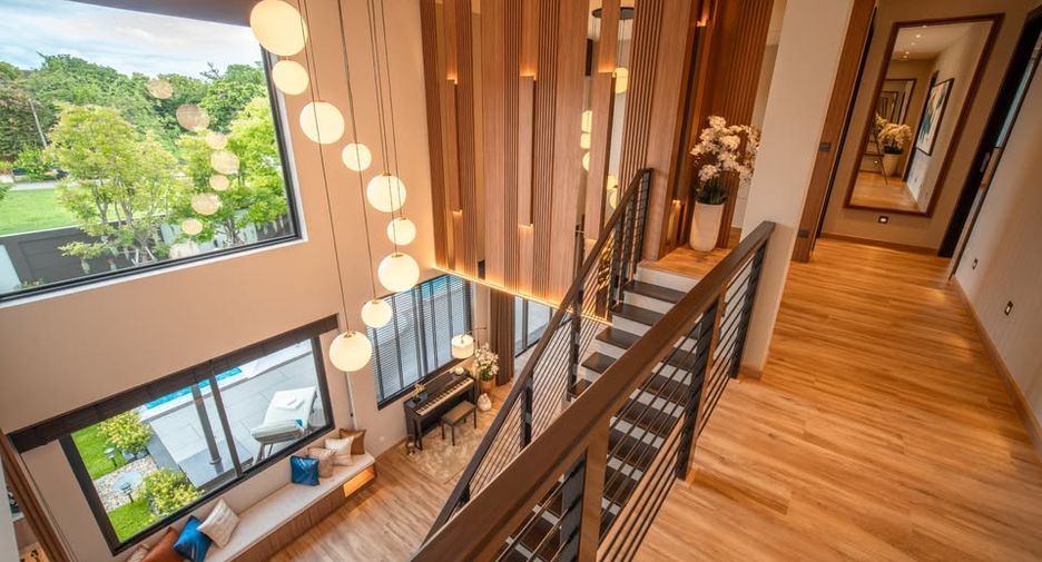 À vendre 5 chambres villa à Hang Dong, Chiang Mai