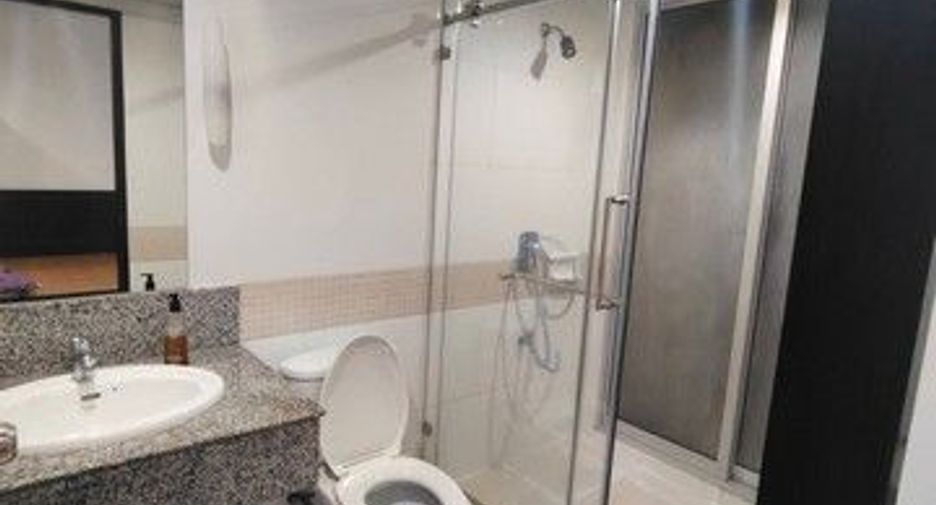 For sale 1 bed condo in Yan Nawa, Bangkok