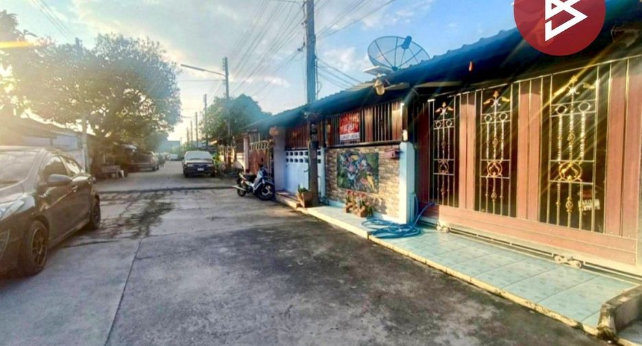 出售 2 卧室 联排别墅 在 Mueang Samut Songkhram, Samut Songkhram